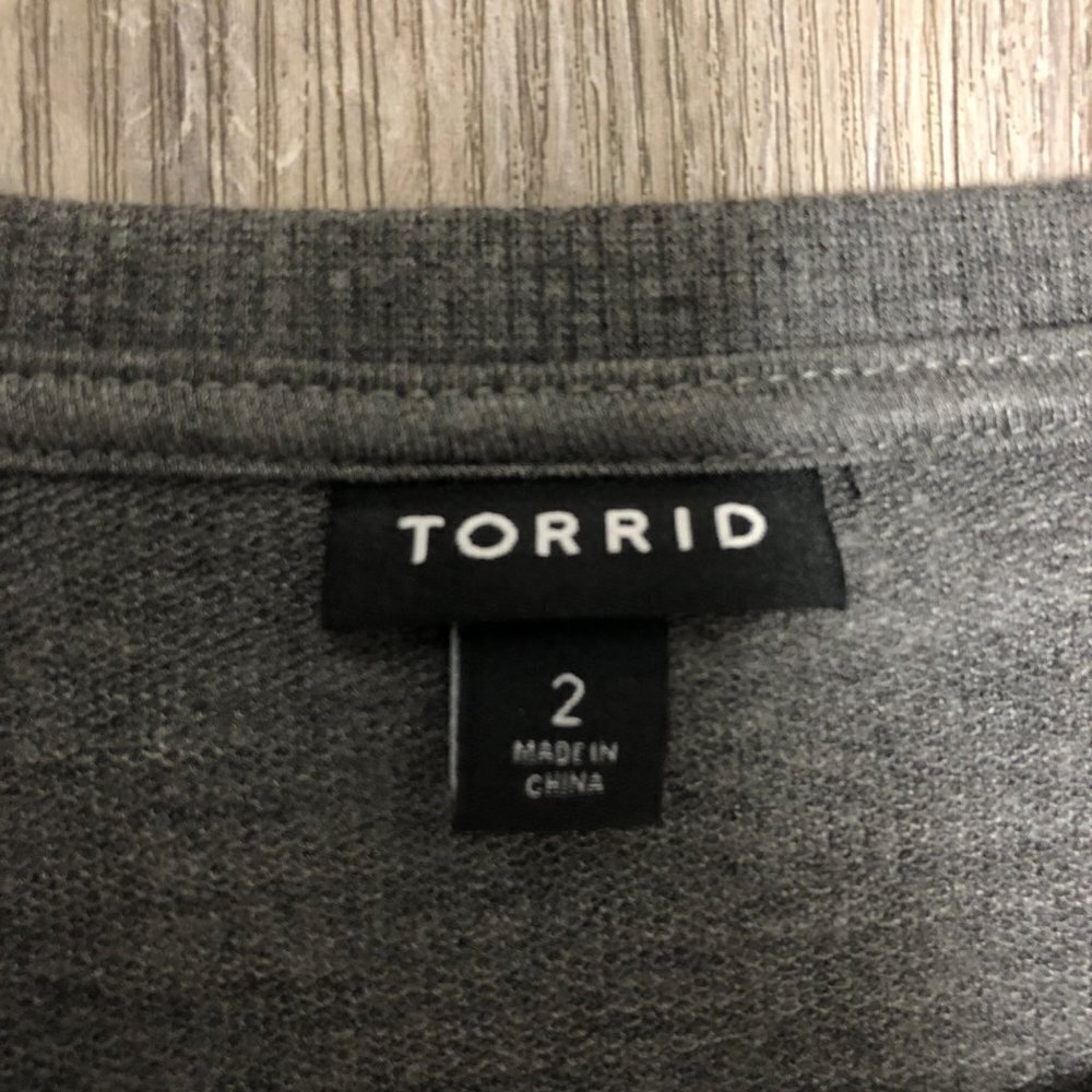 NWT Torrid Size 2 Off-Shoulder Skater Dress French Terry Heather Grey Dip Dye - Picture 11 of 16
